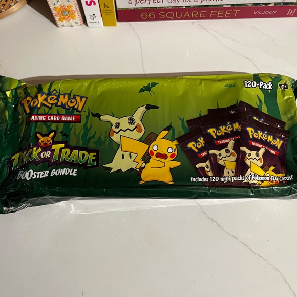 Pokemon Trick or Trade 2023 Card Pack NWT set of 20 packs - Picture 4 of 4